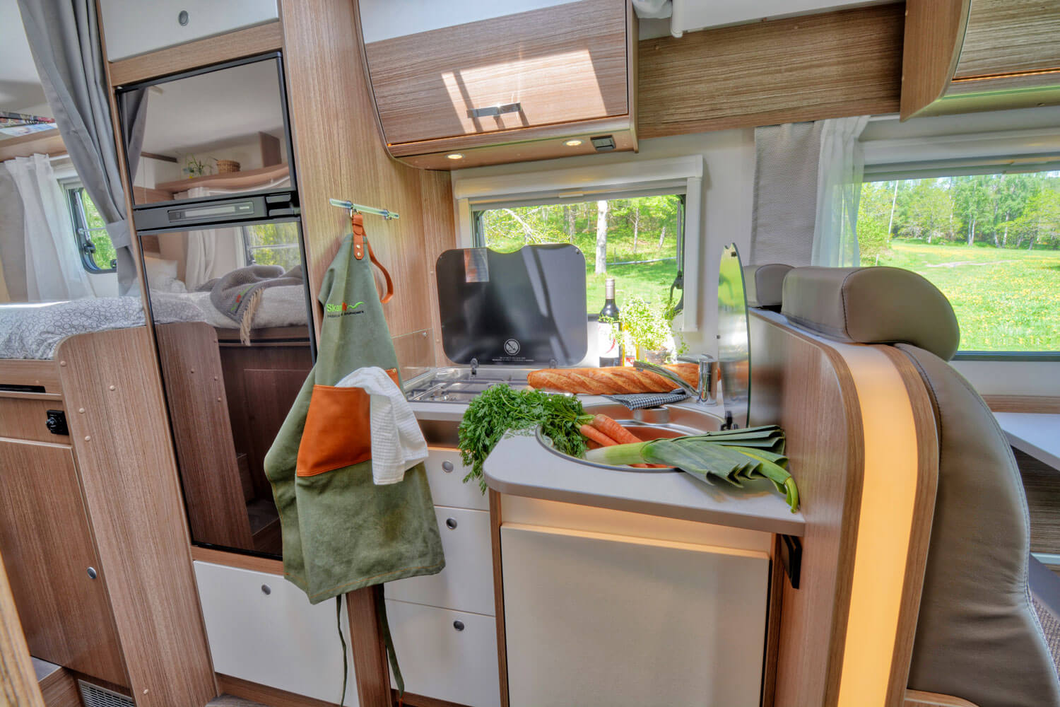 SkandiTrip petit camping car comfortable bed room