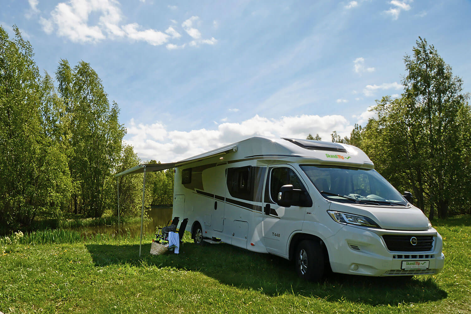 SkandiTrip camping car nighttime blueprint