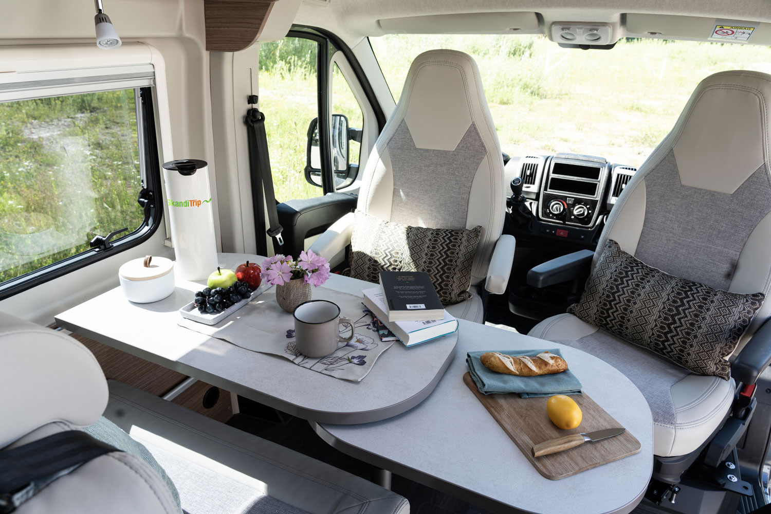 front part of the SkandiTrip campervan